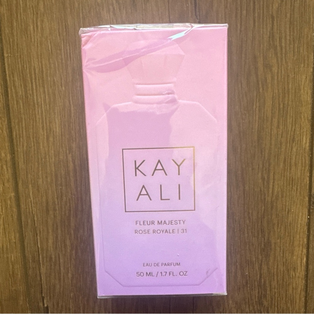 HUDA BEAUTY Kay Ali Eau de Parfum - Pink Packaging